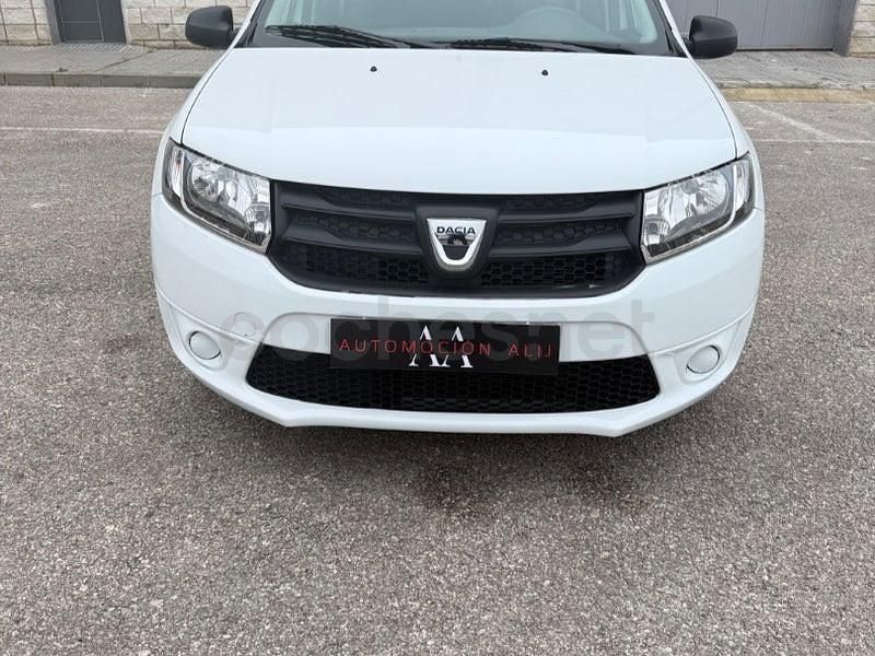 Blanco Usado 2014 Dacia Sandero Ambiance Berlina | 5990 € (Buen precio) - Imagen 1/4