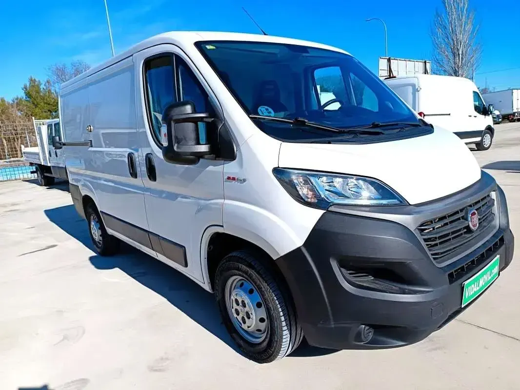 Usado Fiat Ducato 140 CV (102 kW) 2020 Blanco Van