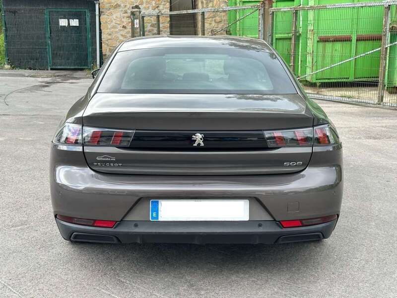 Usado Peugeot 508 Business-Line 131 CV (96 kW) 2020 Gris Berlina
