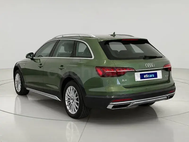Usado Audi A4 Allroad 265 CV (194 kW) 2024 Verde Familiar