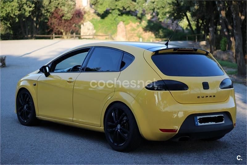 Usado Seat Leon CUPRA 240 CV (176 kW) 2007 Amarillo Utilitario