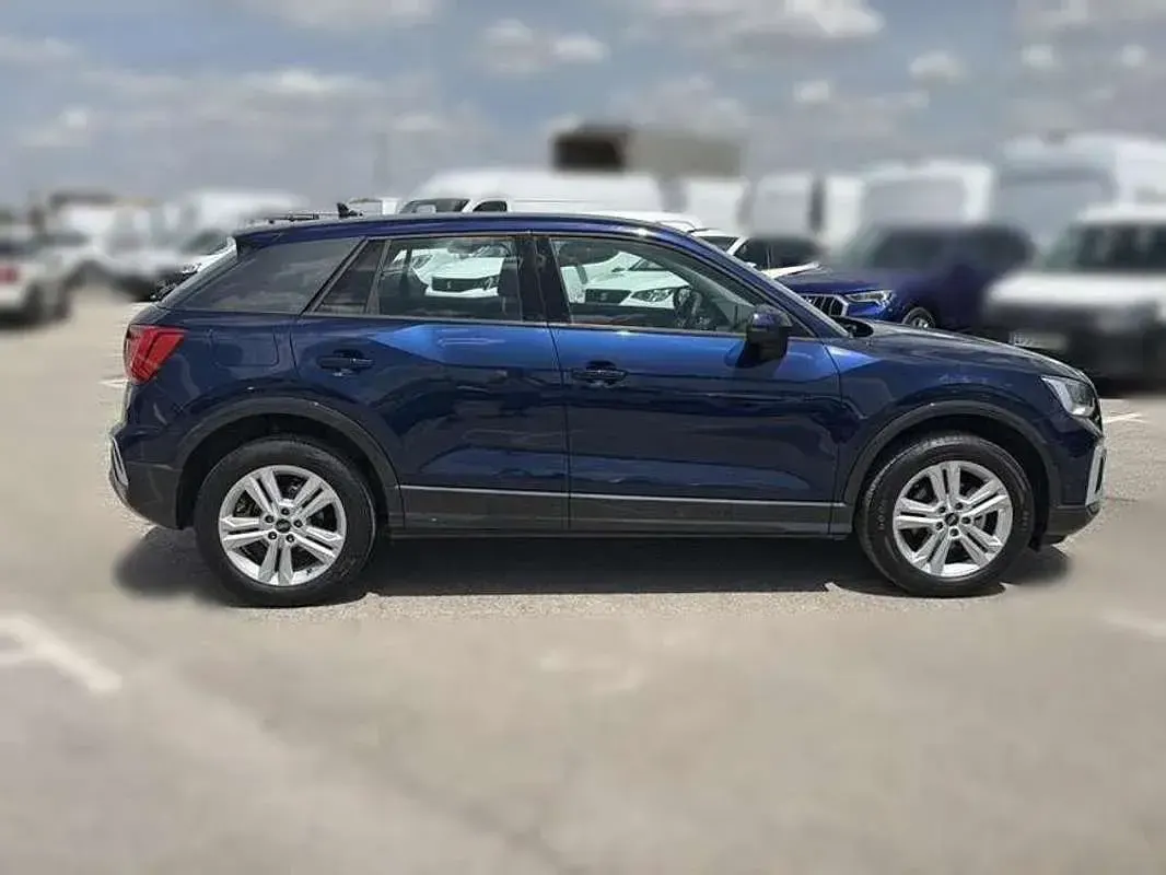 Usado Audi Q2 Advanced 150 CV (110 kW) 2022 Azul SUV