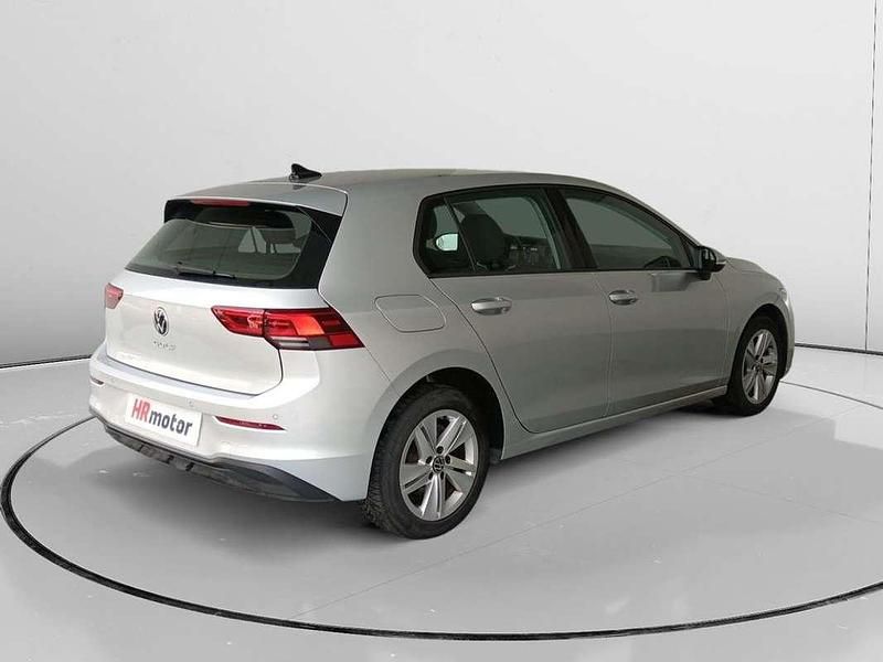 Usado VW Golf VIII Life 111 CV (81 kW) 2024 Gris Utilitario