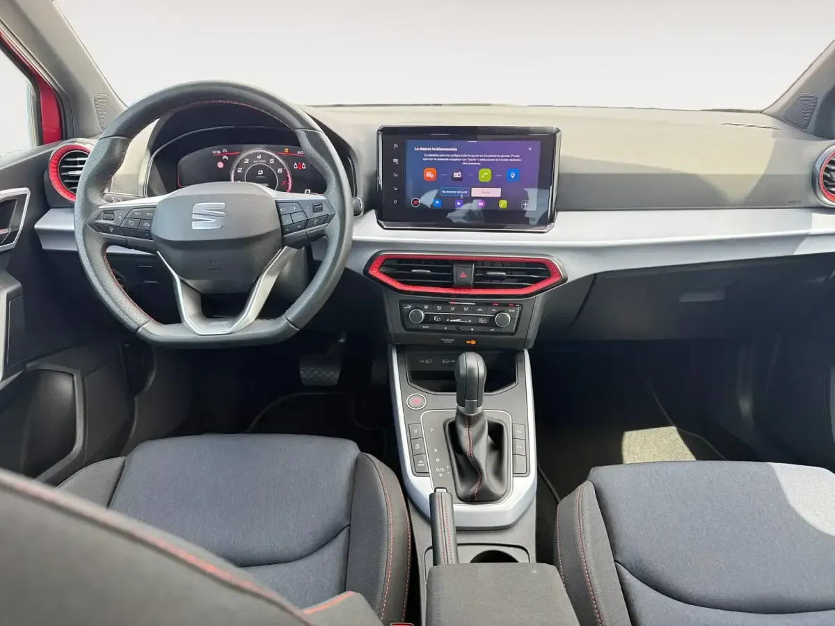 Usado Seat Arona FR 110 CV (80 kW) 2024 Rojo SUV