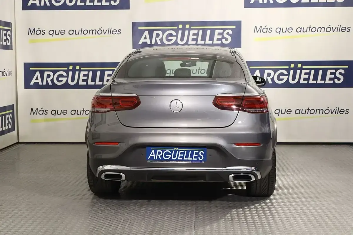Usado Mercedes GLC300 AMG line 258 HP (189 kW) 2020 Cinzento Coupé