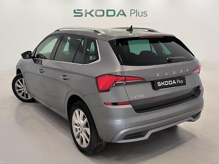 Gris Usado 2023 Skoda Kamiq Ambition SUV | 17.490 € (Precio justo) - Imagen 1/4