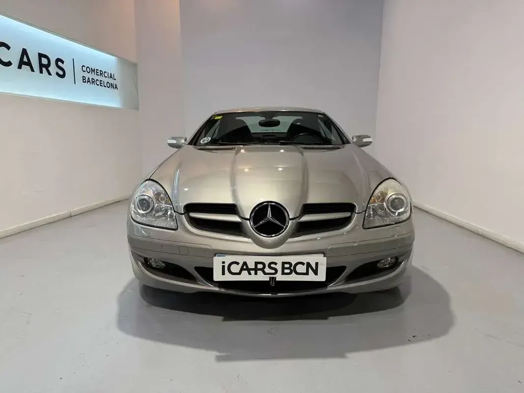 Usado Mercedes SLK200 163 CV (119 kW) 2006 Gris Descapotable