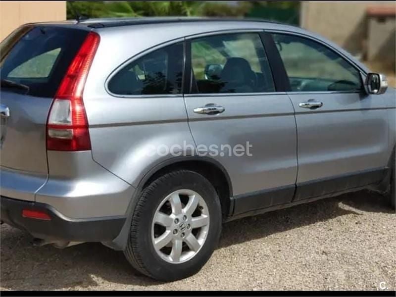 Gris / plata Usado 2007 Honda CR-V Executive SUV | 4500 € (Un poco caro) - Imagen 1/4