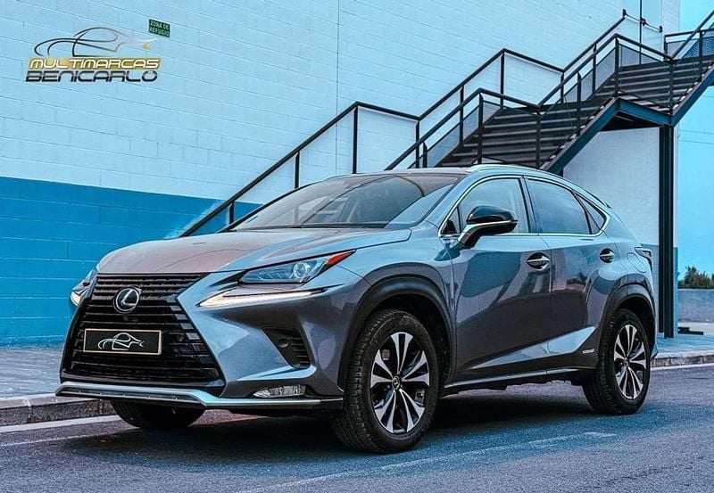 Gris Usado 2021 Lexus NX300h SUV | 30.500 € (Buen precio) - Imagen 1/4