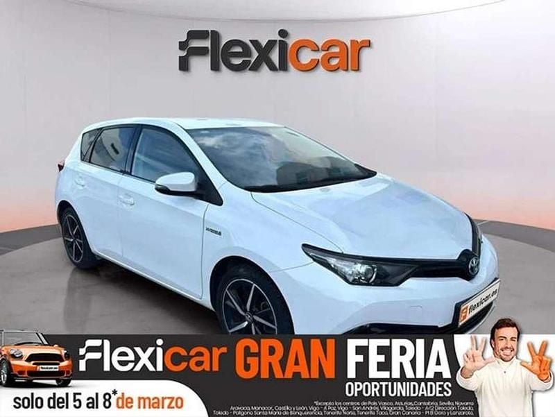Usado Toyota Auris Hybrid 136 CV (100 kW) 2018 Blanco Utilitario
