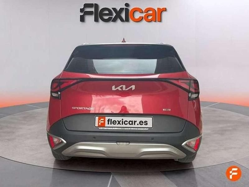 Usado Kia Sportage 179 CV (131 kW) 2022 Rojo SUV
