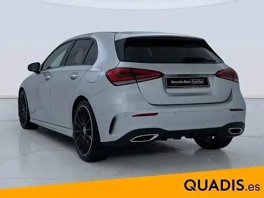 Usado Mercedes A180 136 CV (100 kW) 2022 Plata iridio