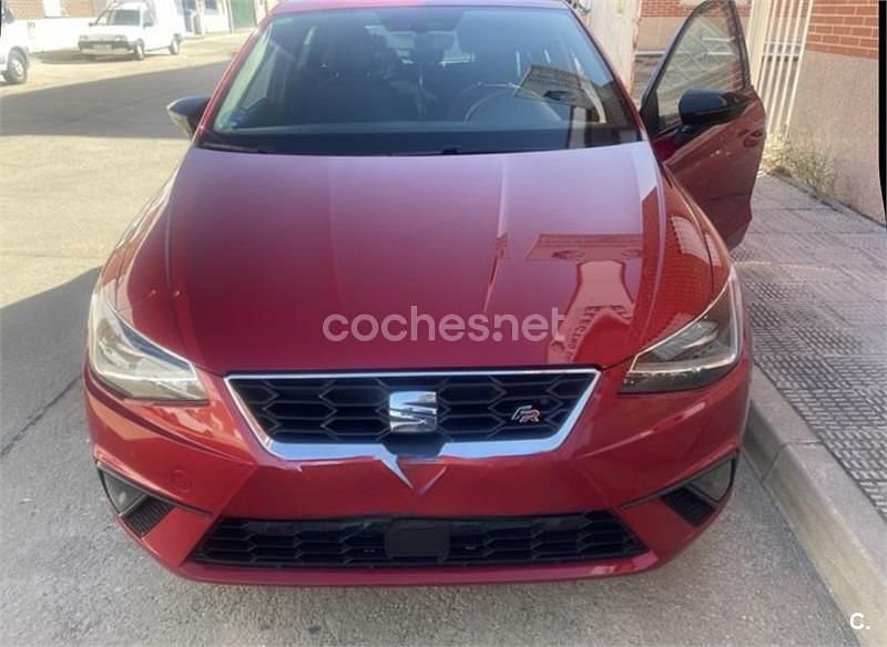 Usado Seat Ibiza FR 90 CV (66 kW) 2019 Rojo Utilitario