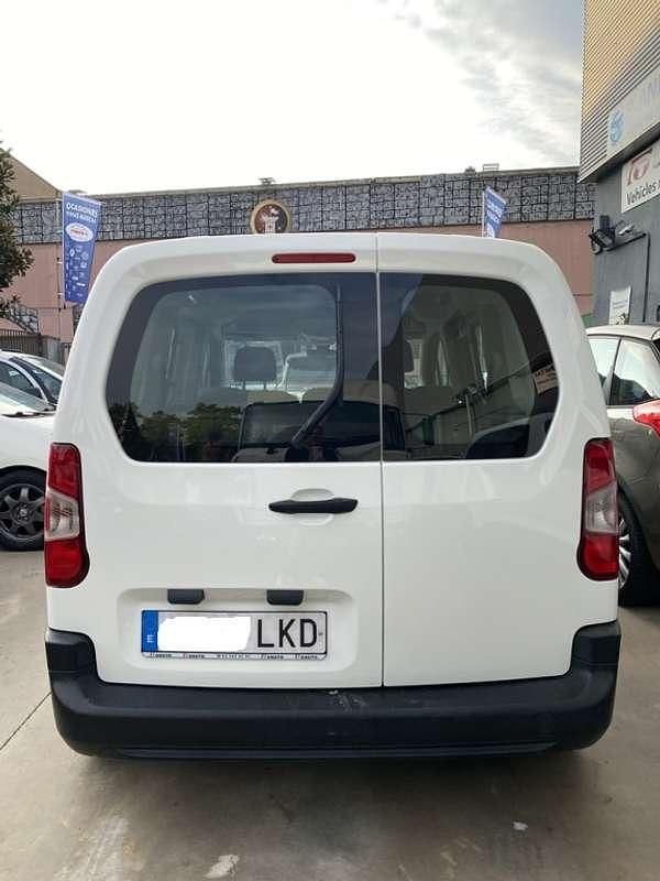 Usado Citroën Berlingo Live 76 CV (55 kW) 2020 Amarillo Monovolumen