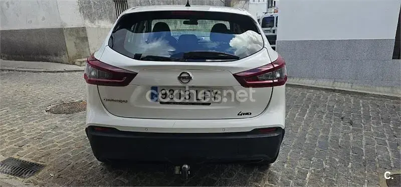 Begagnad Nissan Qashqai Acenta 150 HK (110 kW) 2020 Vit SUV