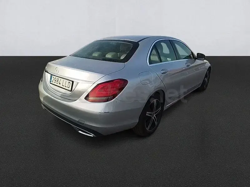 Usado Mercedes C200 184 CV (135 kW) 2020 Gris / plata Berlina