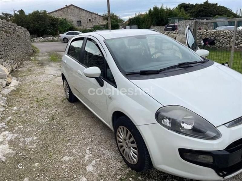 Blanco Usado 2012 Fiat Punto Evo Life Utilitario | 4000 € (Precio justo) - Imagen 1/4