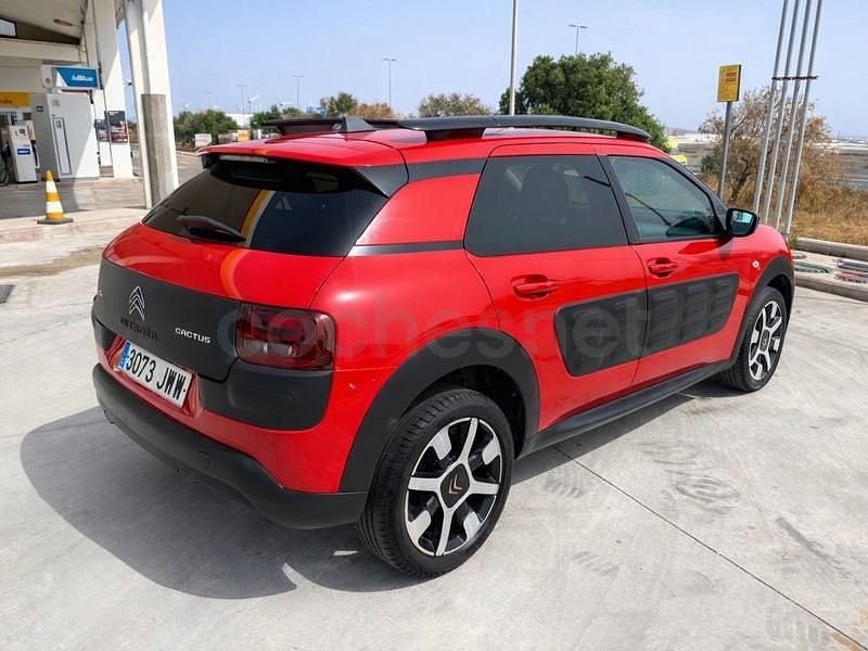 Usado Citroën C4 Feel 110 CV (80 kW) 2017 Rojo Berlina