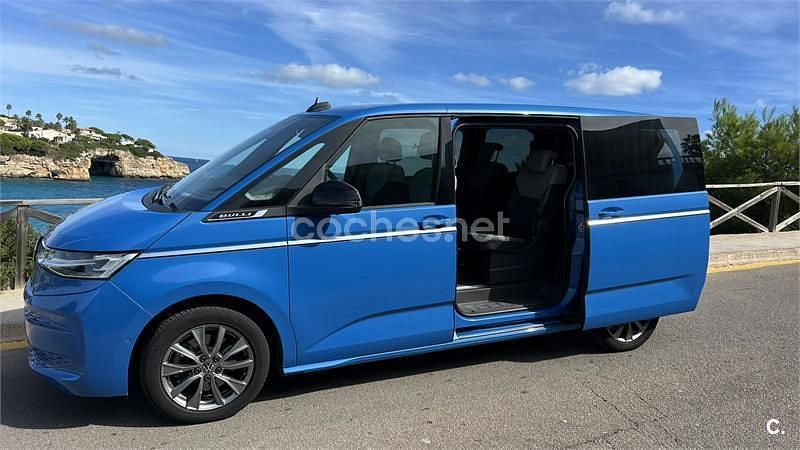Azul Usado 2023 VW Multivan Style Van | 60.500 € (Un poco caro) - Imagen 1/4