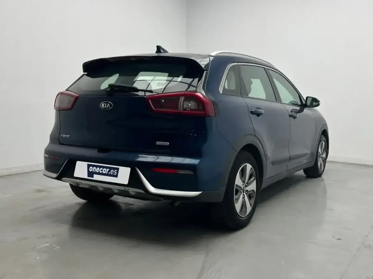Usado Kia Niro 141 CV (103 kW) 2019 Azul SUV