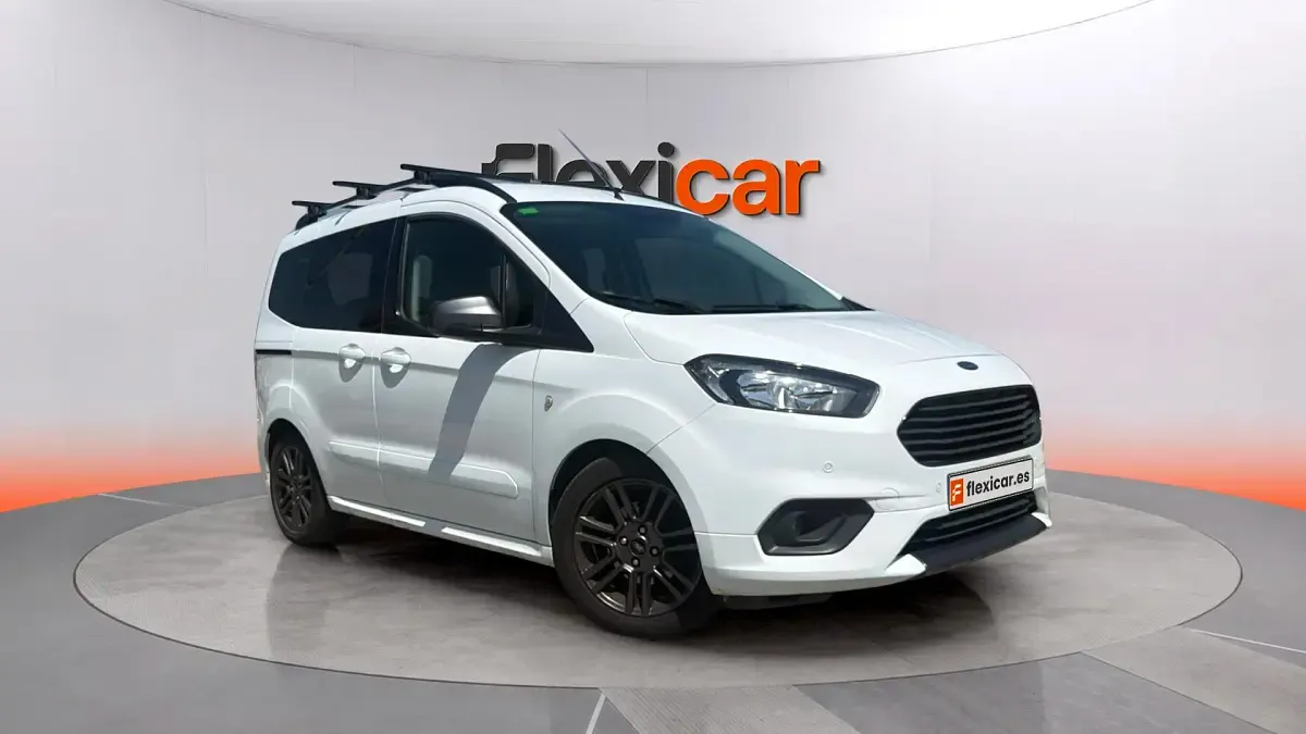 Usado Ford Tourneo Courier Sport 100 CV (73 kW) 2020 Monovolumen