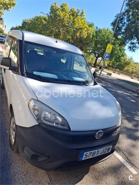 Blanco Usado 2016 Fiat Doblò Dynamic Monovolumen | 4500 € - Imagen 1/4