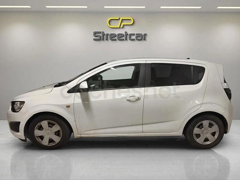 Usado Chevrolet Aveo LT 86 CV (63 kW) 2012 Blanco Berlina