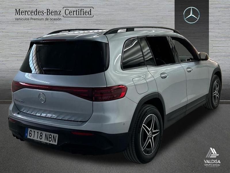 Usado Mercedes EQB250+ AMG 139 kW (190 CV) 2025 Gris / plateado SUV