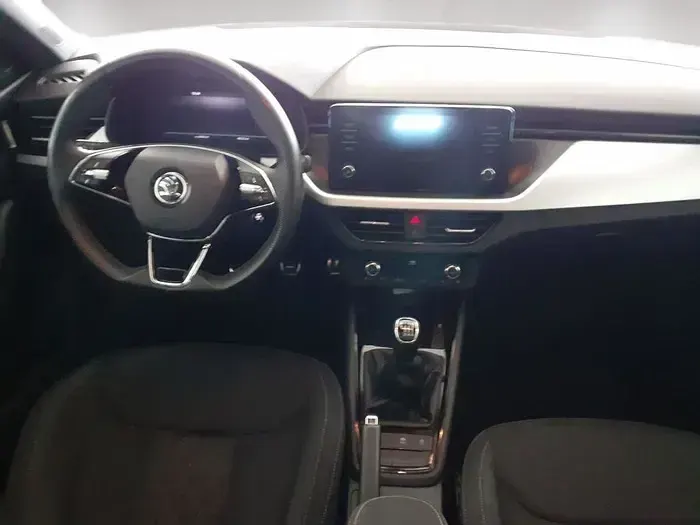 Usado Skoda Kamiq Sport 110 CV (80 kW) 2023 Rojo SUV