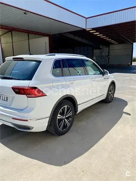 Usado VW Tiguan Life 150 CV (110 kW) 2020 Blanco SUV