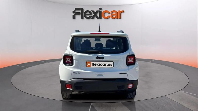 Usado Jeep Renegade Night Eagle 140 CV (102 kW) 2019 Blanco SUV