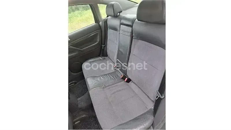 Usado VW Passat Comfortline 130 CV (95 kW) 2004 Azul Berlina