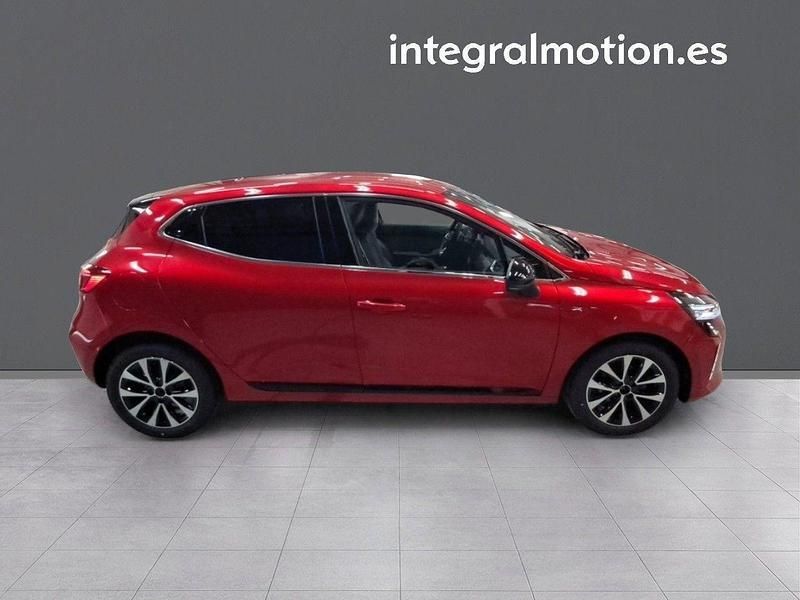 Usado Mitsubishi Colt 91 CV (66 kW) 2025 Rojo Berlina