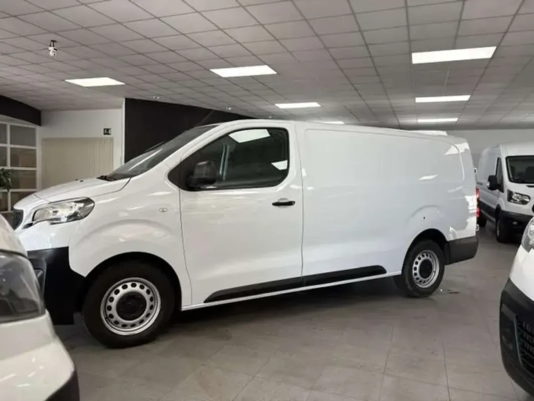 Usado Peugeot Expert 101 CV (74 kW) 2023 Blanco Van
