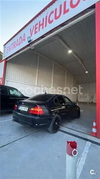 Usado BMW 318 118 CV (86 kW) 2001 Negro Berlina