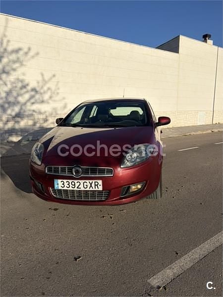 Usado Fiat Bravo Active 105 CV (77 kW) 2010 Rojo Utilitario