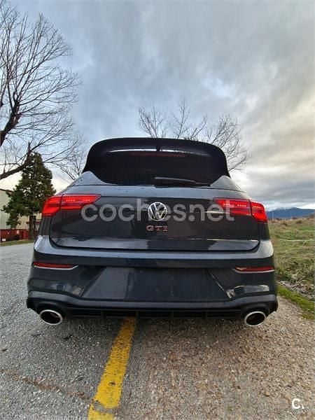 Usado VW Golf VIII GTI Clubsport 301 CV (221 kW) 2022 Gris / plata Berlina
