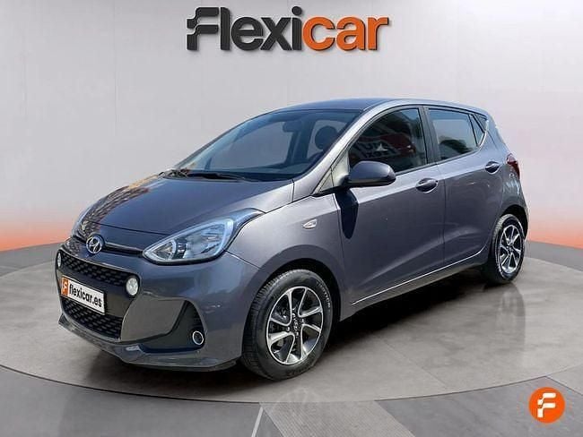 Usado Hyundai i10 87 CV (63 kW) 2018 Gris Utilitario