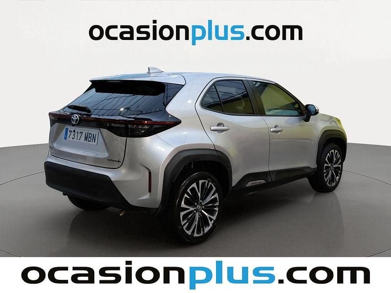Usado Toyota Yaris Cross Plus 116 CV (85 kW) 2022 Gris SUV
