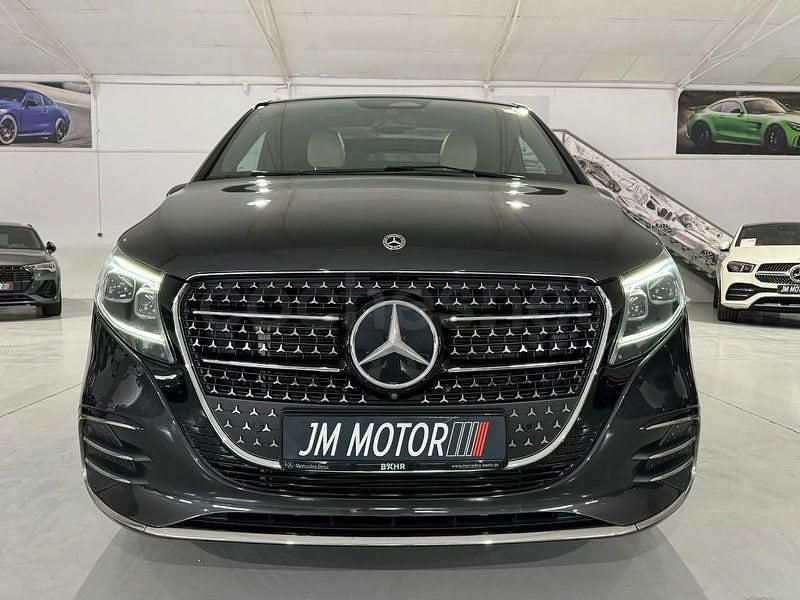Usado Mercedes V300 Avantgarde 237 CV (174 kW) 2024 Negro Monovolumen