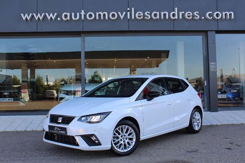 Blanco Usado 2024 Seat Ibiza FR Utilitario | 17.500 € (Precio justo) - Imagen 1/4