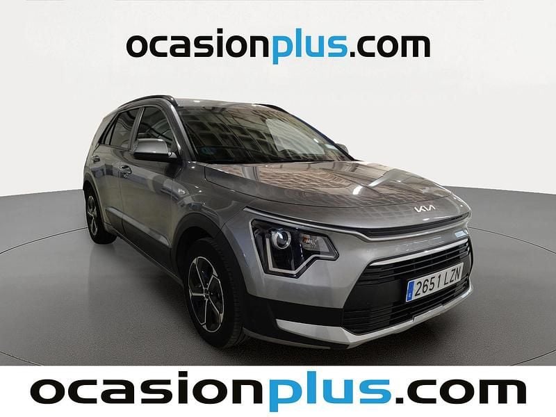 Usado Kia Niro 141 CV (103 kW) 2022 Gris SUV