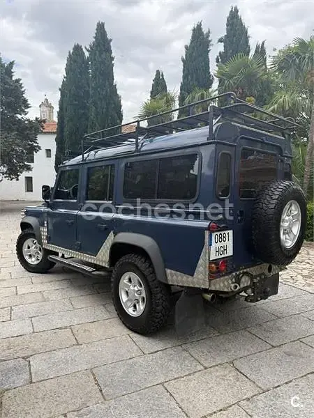 Usado Land Rover Defender SE 122 CV (89 kW) 2011 Azul Familiar