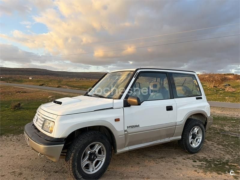 Usado Suzuki Vitara 75 CV (55 kW) 1999 Blanco SUV