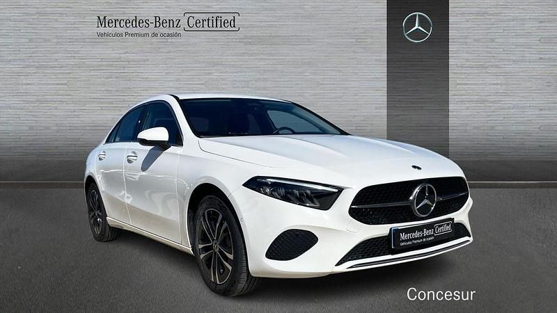 Usado Mercedes A250 218 CV (160 kW) 2024 Blanco Berlina