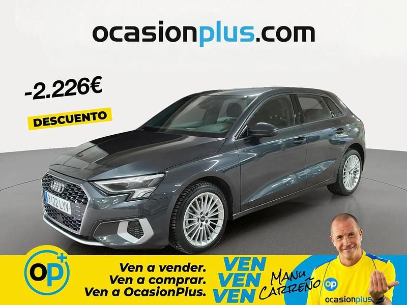 Usado Audi A3 Advanced Plus 110 HP (80 kW) 2022 Cinzento Sedan