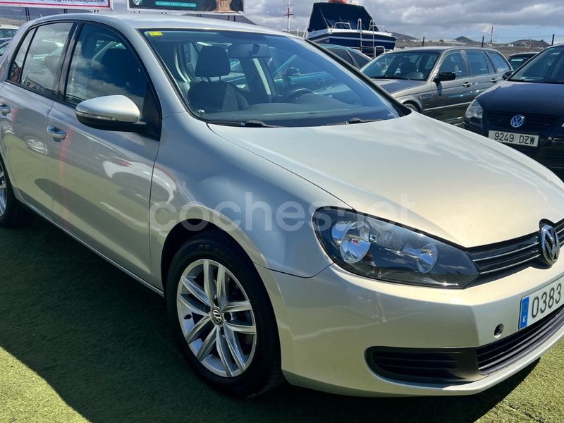 Gris / plata Usado 2010 VW Golf VI Sport Familiar | 8500 € (Caro) - Imagen 1/4