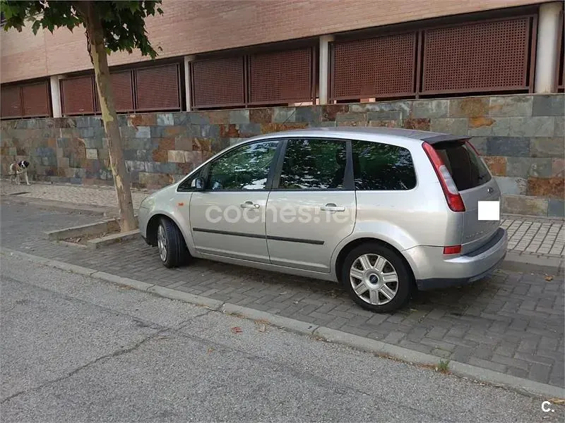 Usado Ford C-MAX Trend 100 CV (73 kW) 2004 Gris / plata Monovolumen