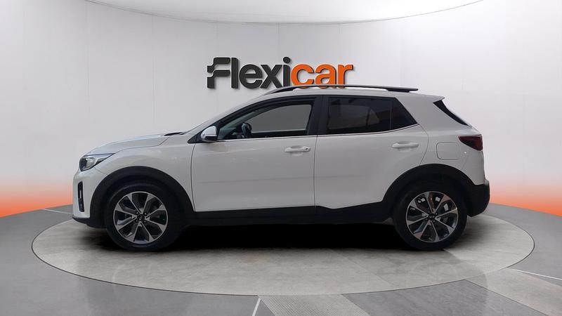 Usado Kia Stonic 101 CV (74 kW) 2019 Blanco SUV