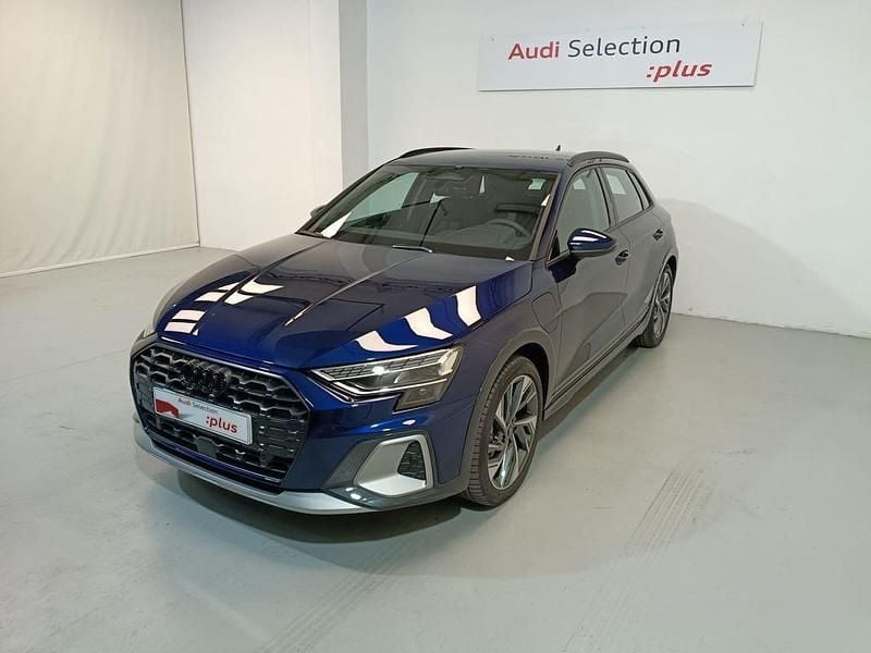 Nuevo Audi A3 e-tron Advanced 204 CV (150 kW) 2026 Azul Utilitario